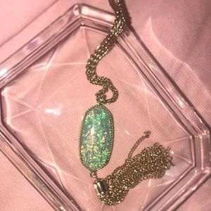 Green chakra color necklace